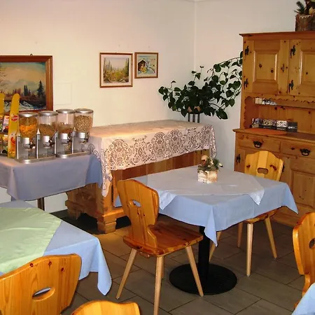 Pensiun Garni Plaz