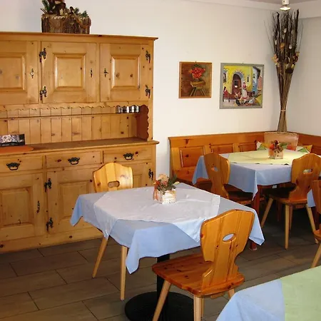 Hotel Pensiun Garni Plaz Scuol
