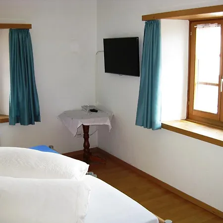 Hotel Pensiun Garni Plaz Scuol