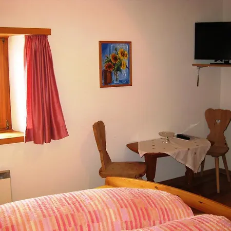 Pensiun Garni Plaz 施库尔